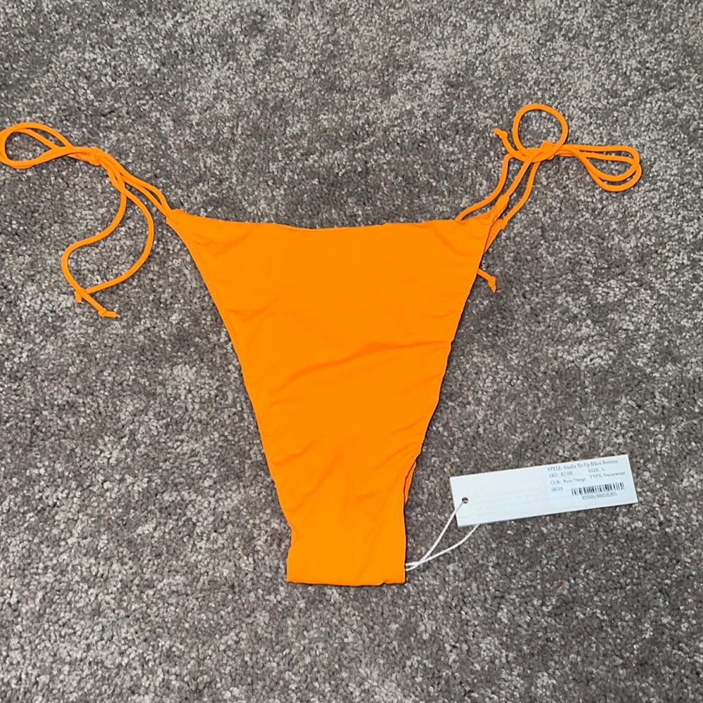 Meshki bikini bottom size large NWT